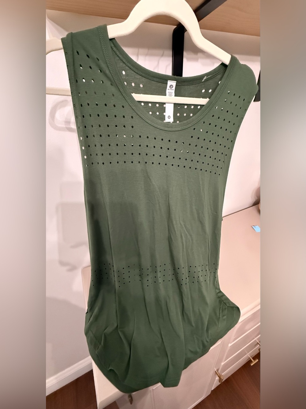 Glyder New Women’s Sleeveless Eyelet Knit Top - Olive Green